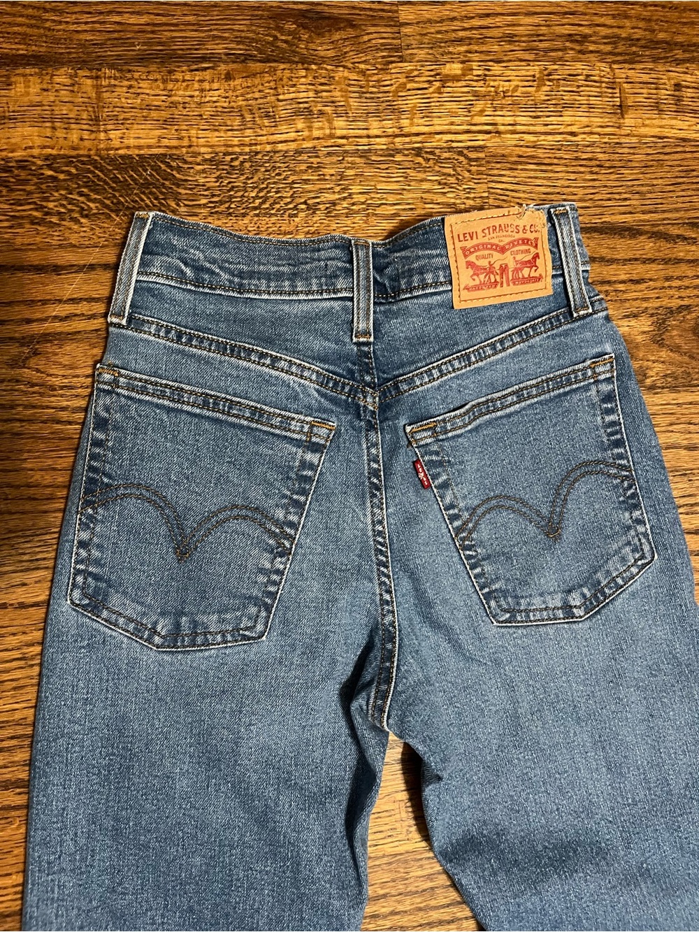 Levi's Women’s wedgie straight Jeans